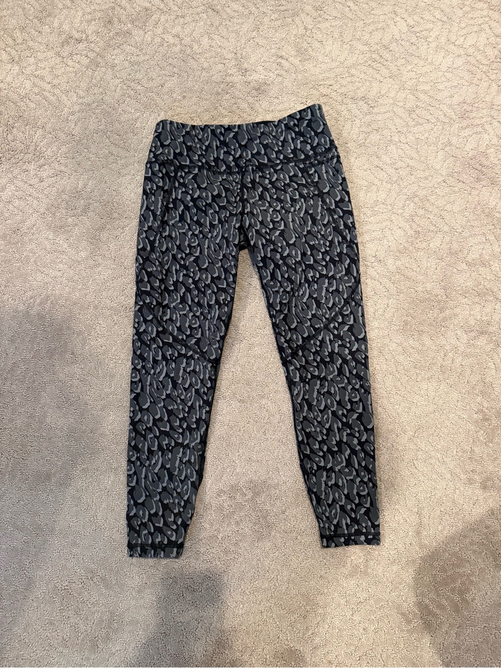 BUNDLE of 4 Sweaty Betty Power Leggings 7/8 length size M - EUC - Picture 16 of 16